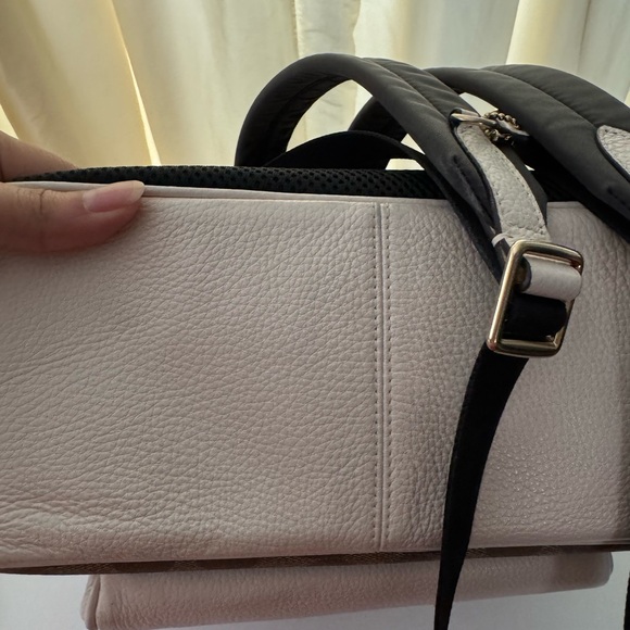 Coach Court Signature Backpack - Picture 10 of 11